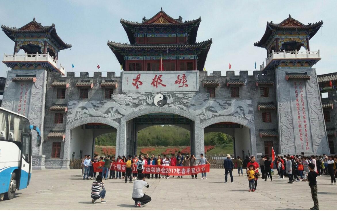 石鼓牌坊的造型是怎么演变过来的？影响它价格的因素原来有这些！